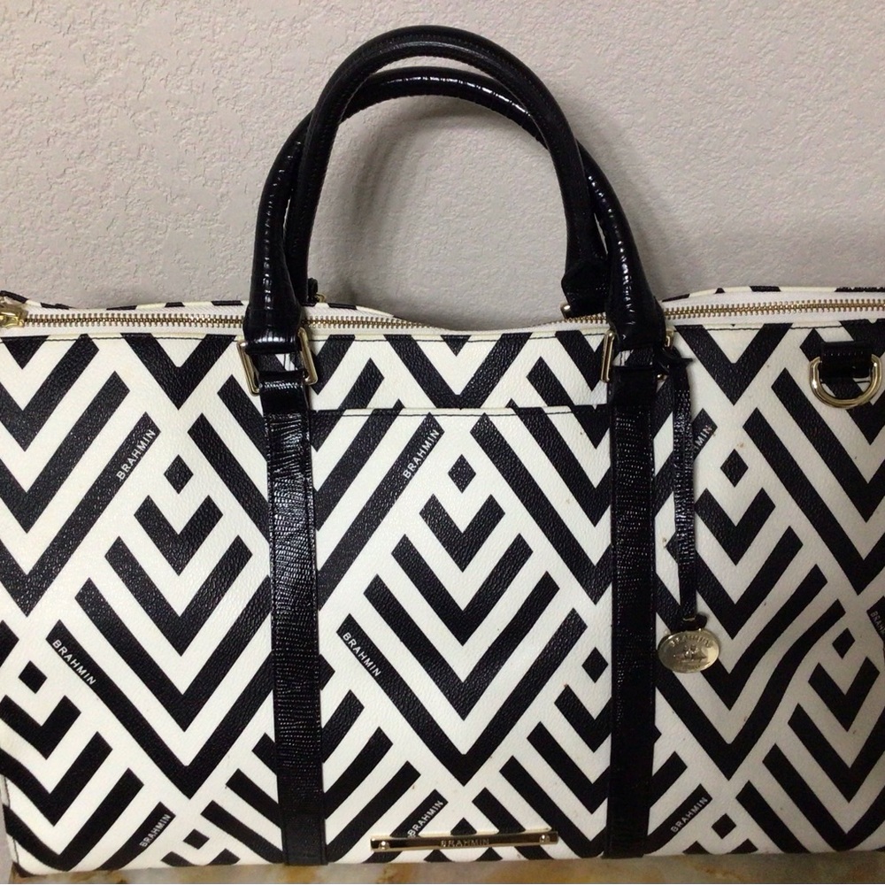 Leather Brahmin Black and White Chevron Design WeekenderWomen's Bag